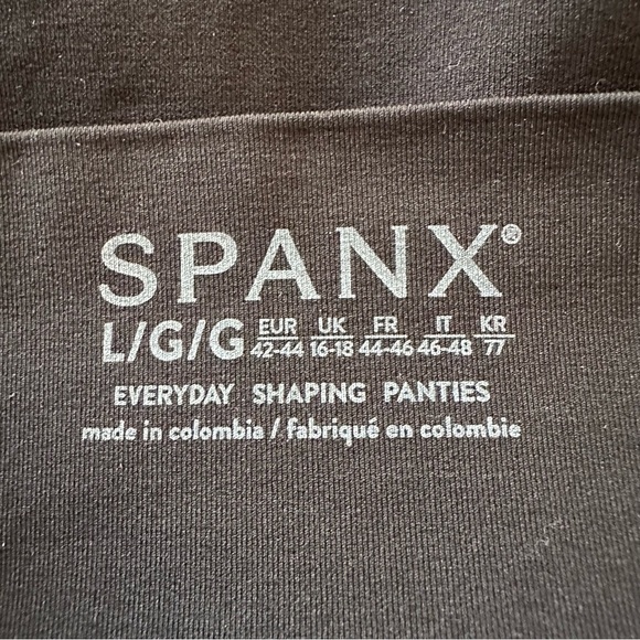 NWT SPANX Everyday Shaping Seamless High Waist Brief in Black Panties Undies - Picture 8 of 11